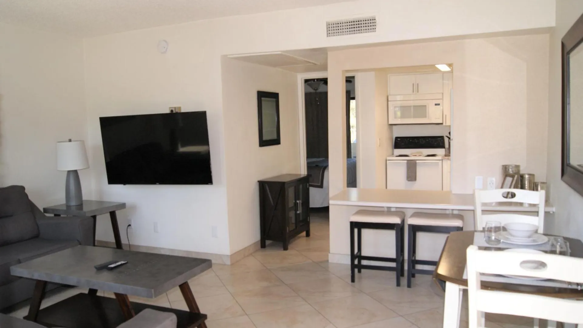 131 Fully Furnished, Amenities Galore Scottsdale 0*,  USA